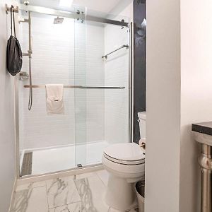 Queen Room Riverview